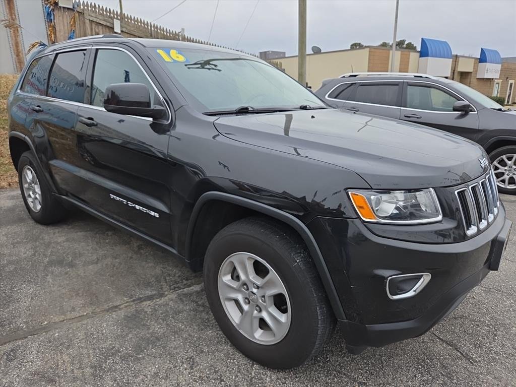2016 Jeep Grand Cherokee Laredo E's photo